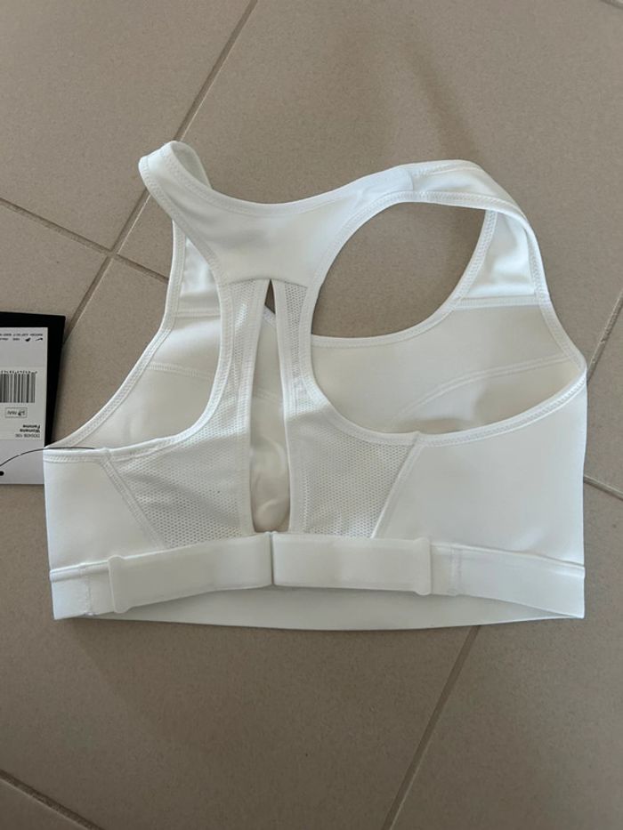 Brassière Nike taille s - photo numéro 2