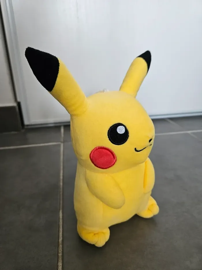 Lot de 4 Peluches Pokemon, Excellent État, Vraiment Comme neuves et très très propres - photo numéro 10