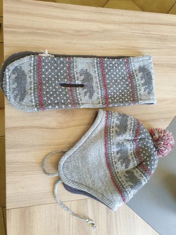 Bonnet + écharpe chaude