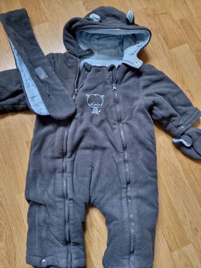 Combi bébé 9 mois - photo numéro 3