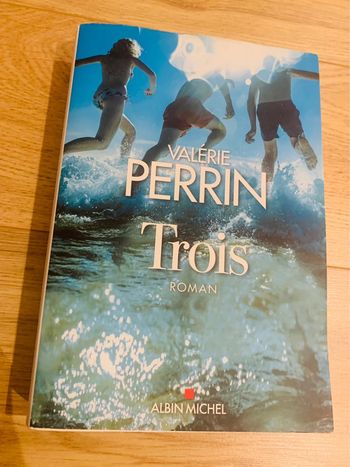 Trois