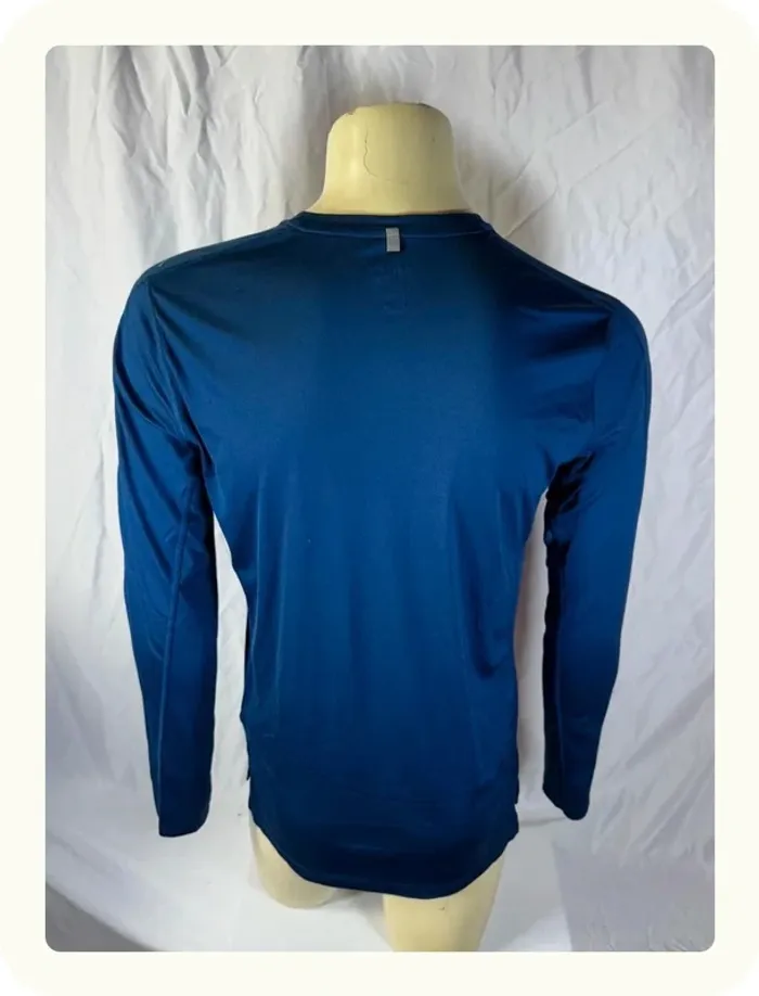 Haut manches longues sport homme Nike dri-fit Taille M - photo numéro 3