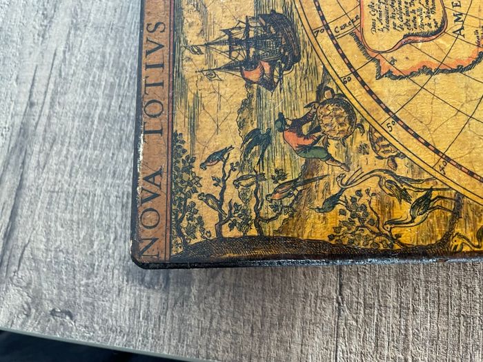 Cadre Mappemonde en bois - photo numéro 4