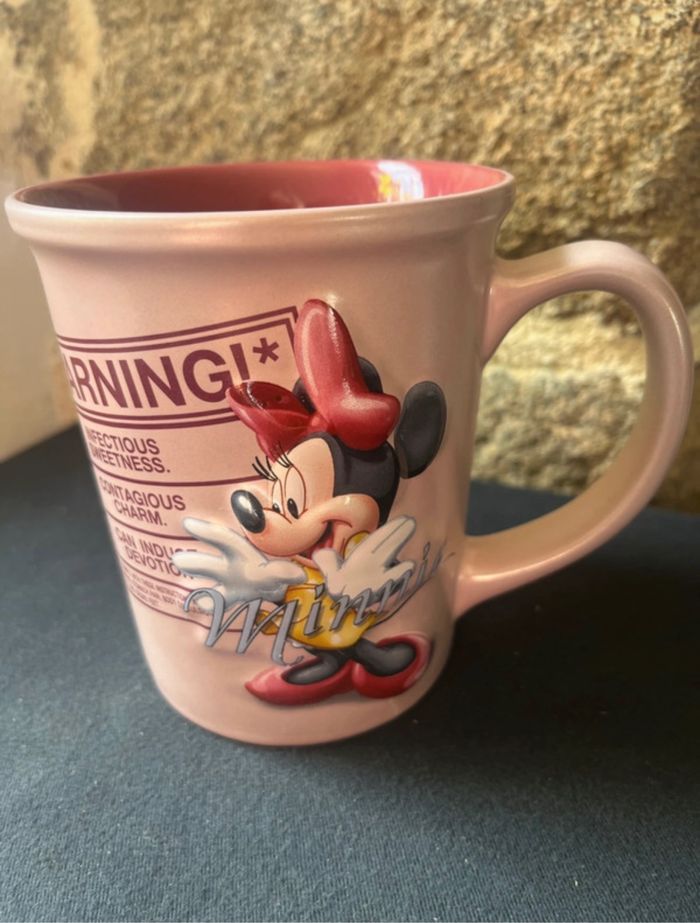 Grande tasse , mug Minnie en relief 3D Disneyland Resort Paris - photo numéro 8