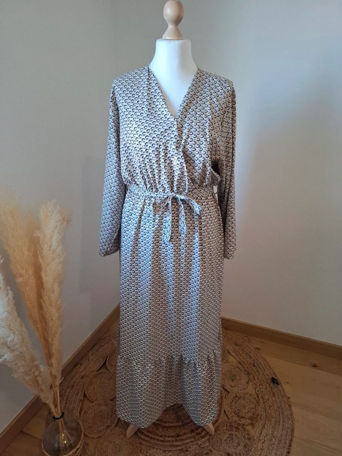 Robe longue blanche à motifs Lin H.C taille L/XL 40/42 - photo numéro 2