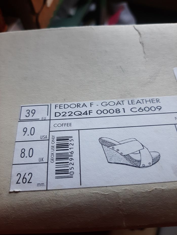 Sandales  compenssees en cuir - photo numéro 7