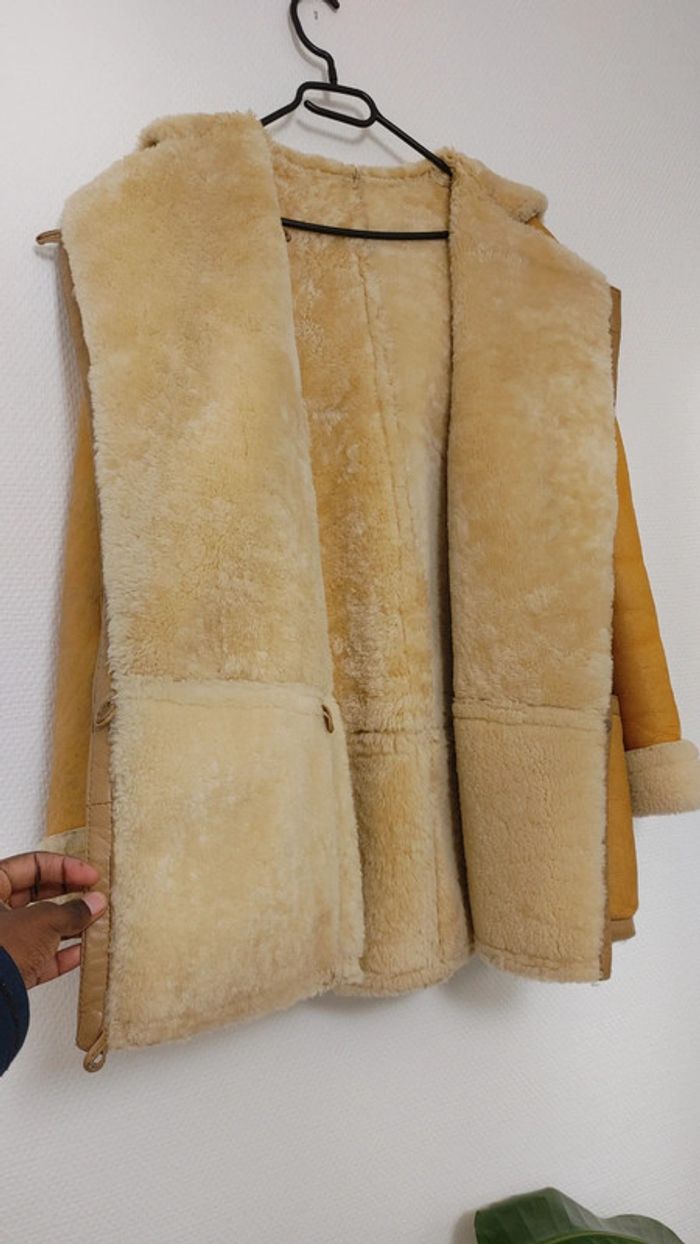 Beau manteau en peau de mouton retourné Shearling montone capuche laine blanche - photo numéro 3