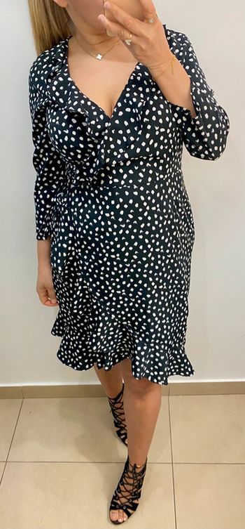 Jolie Robe Porte Feuille Imprimée Avec Volant Taille M