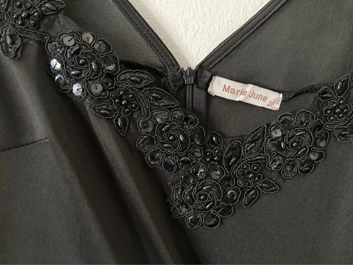 Robe noire - photo numéro 4