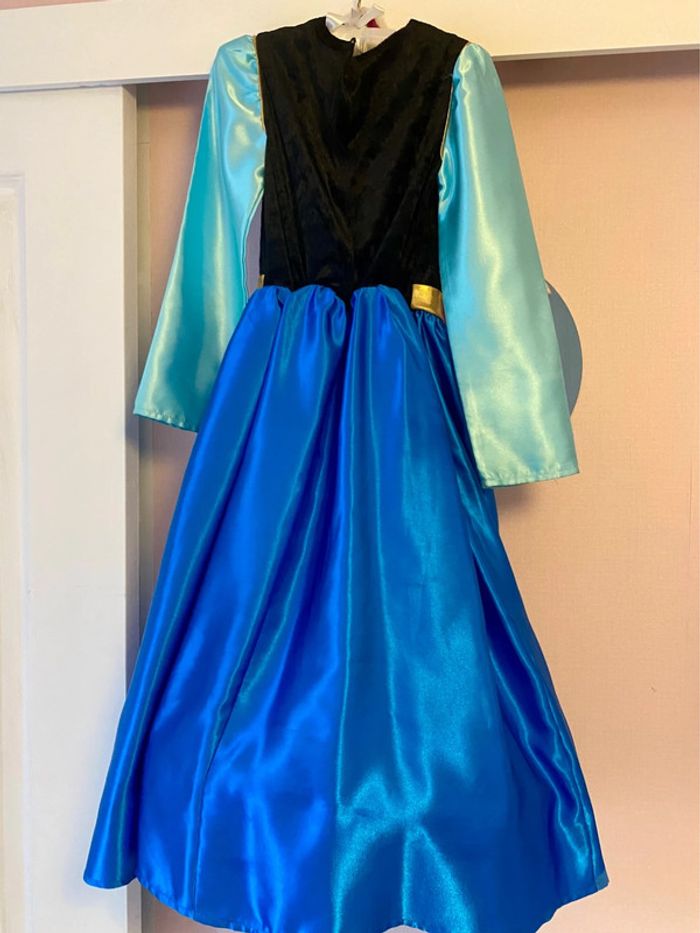 Robe Elsa 8 ans Disneyland - photo numéro 4