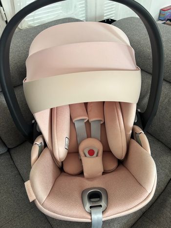 Cosy cybex cloud t+