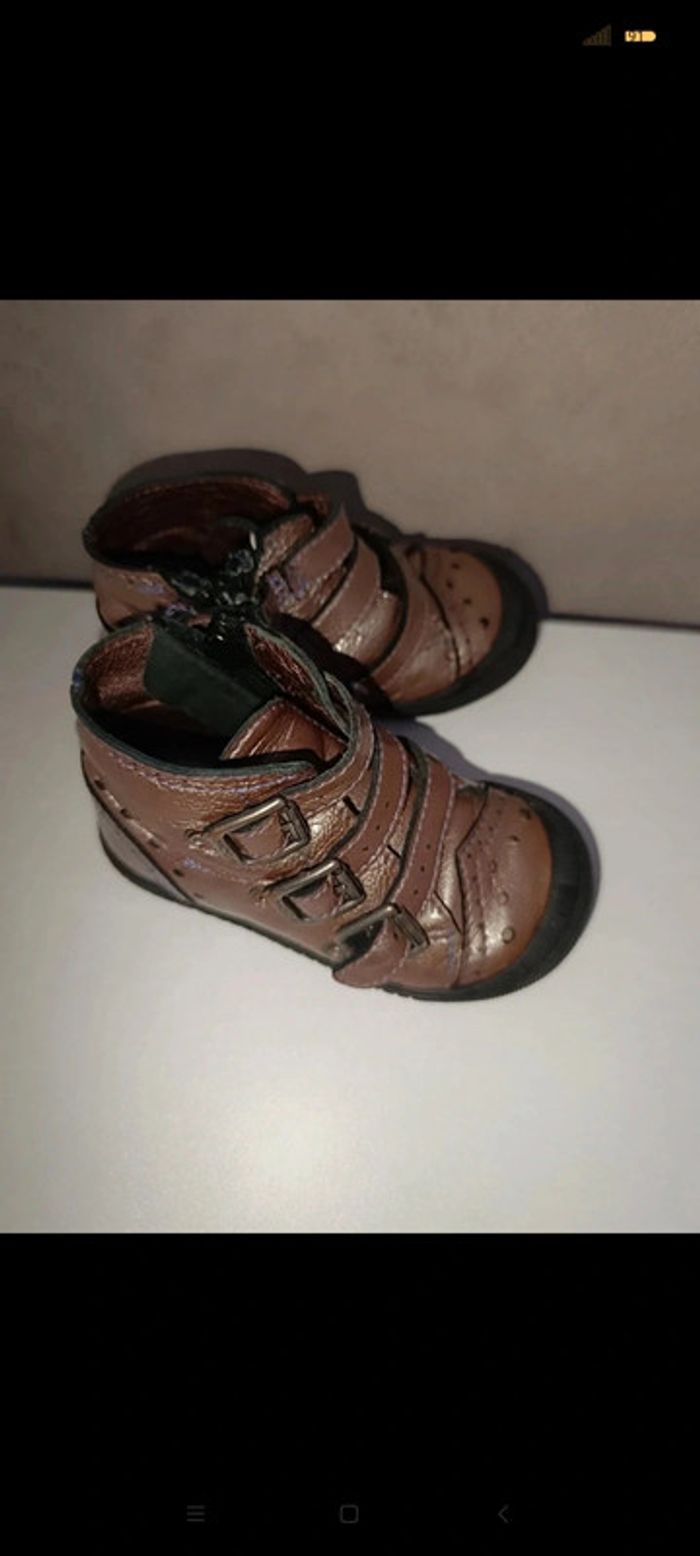 🌟 Chaussures fille 21 TBE 🌟 - photo numéro 2