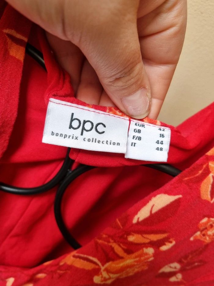 Robe rouge orangée - photo numéro 2