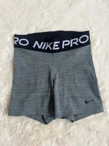 Short Nike pro