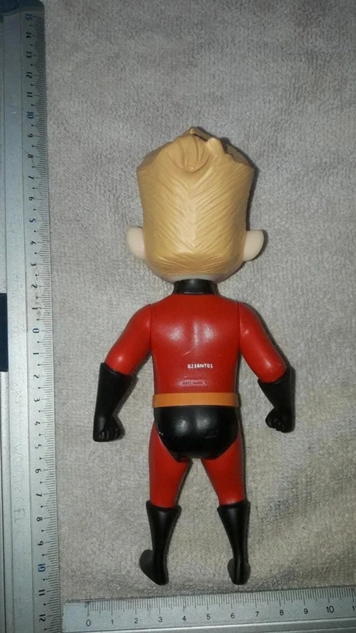 Figurine les indestructibles - photo numéro 2