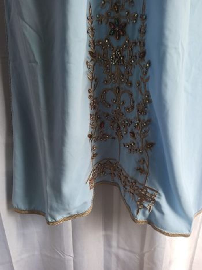 Caftan marocain bleu ciel - photo numéro 4
