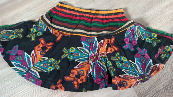 Lot fille été jupe pantalon desigual 4 ans - photo numéro 2