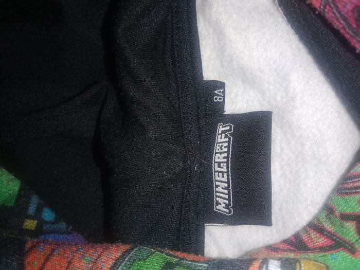 5 pulls dont 3 Minecraft 8ans vendu 15 euros les 5 pulls - photo numéro 6