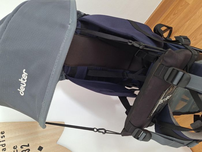 Porte bébé deuter kid carrier plus avec repose-pieds - photo numéro 2