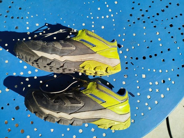 Chaussures de randonnée enfant T35 - photo numéro 2