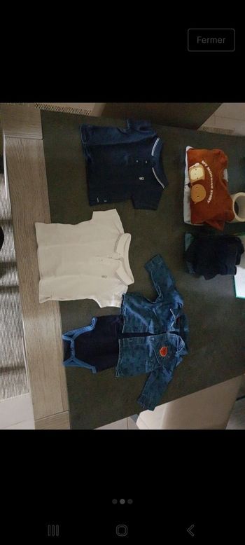Lot de vêtements 1 mois et 3 mois (voir toutes les photos)