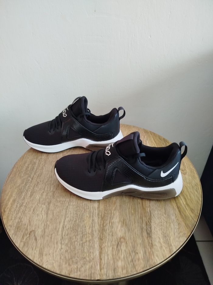 Baskets Nike T36 - photo numéro 3