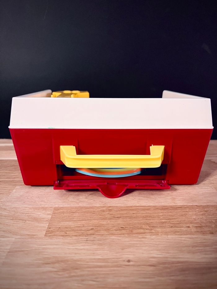 Tourne-disque jouet Fisher-Price Music Box Record Player réédition batterie avec 5 disques - Très bon état - photo numéro 6