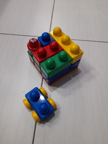 Blocs de construction
Bon état