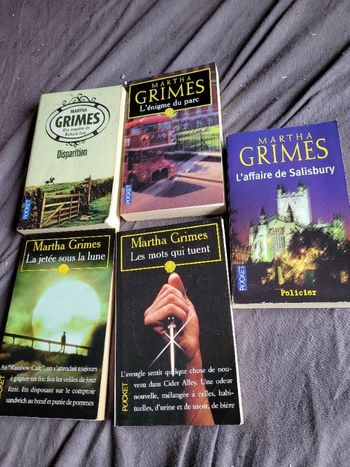 Livres de poche Martha Grimes