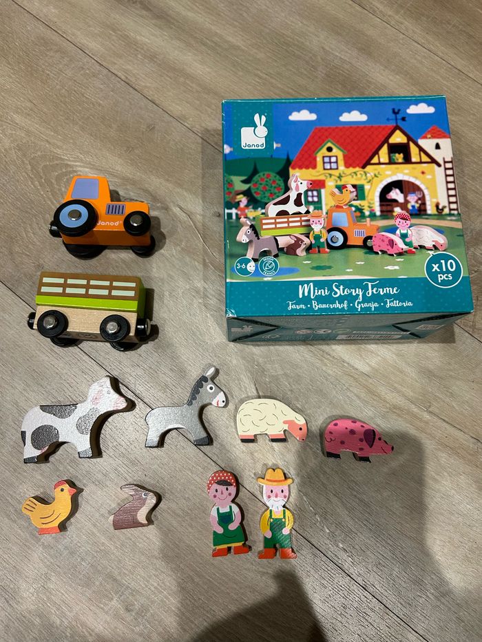 Mini ferme en bois - photo numéro 2