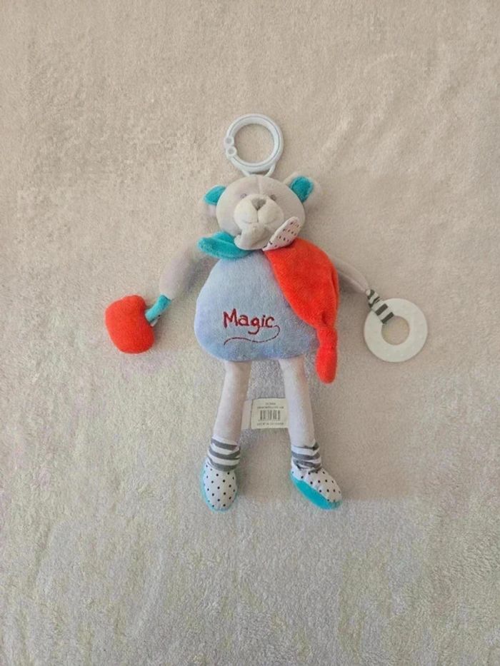 Peluche d’éveil doudou et compagnie