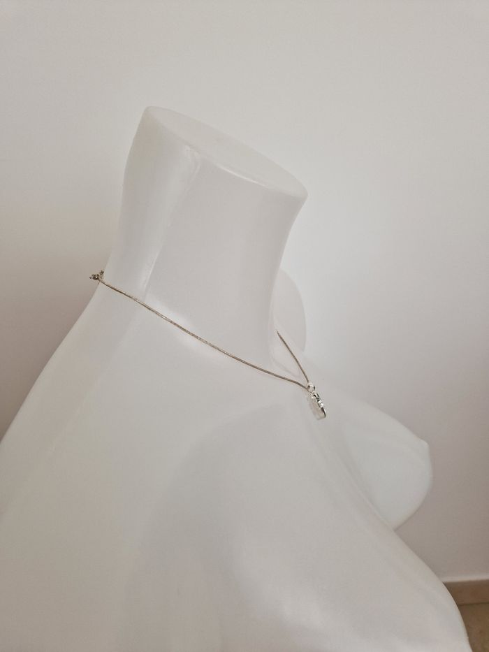 Collier argenté avec sa boîte - photo numéro 8