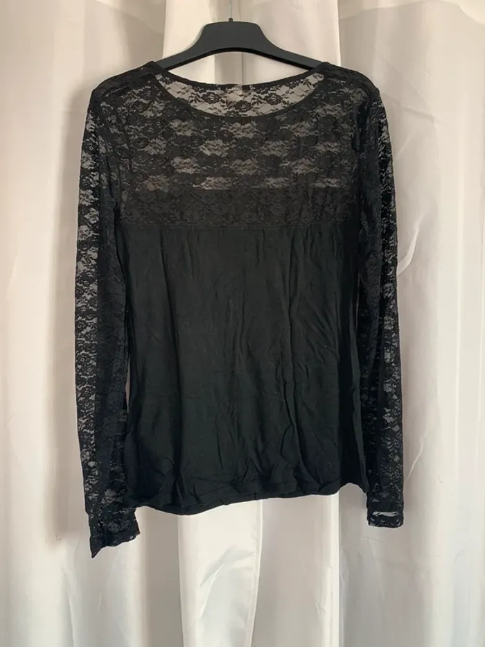 Pull léger à dentelle - photo numéro 2