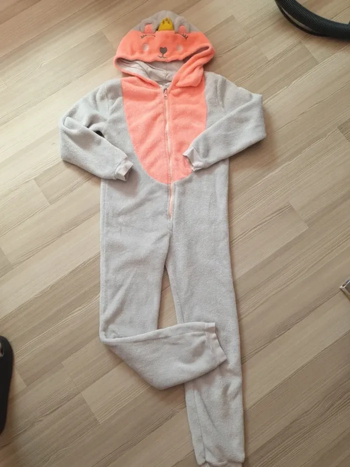 Combinaison pyjama 10 ans
