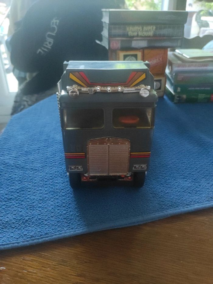 Mask bulldoze kenner