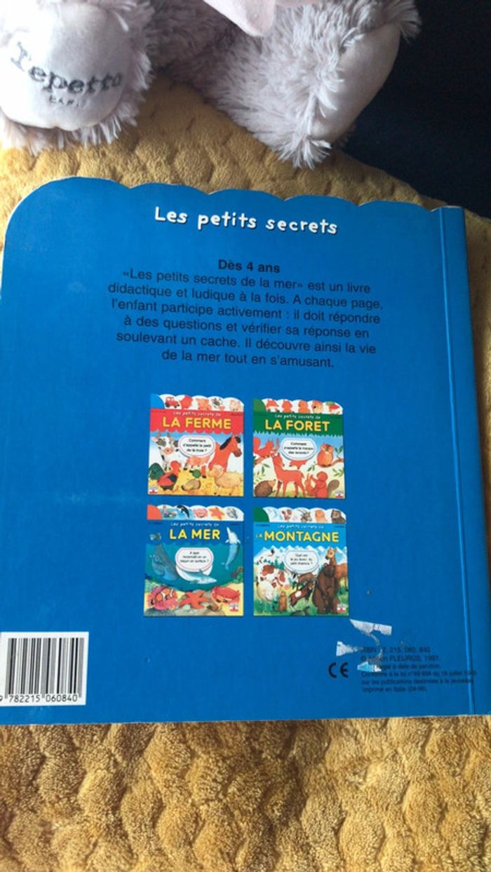 Livre les petits secrets de la mer - photo numéro 3