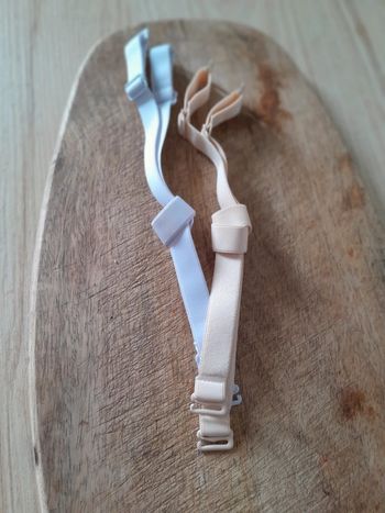 Bretelles de soutien gorge