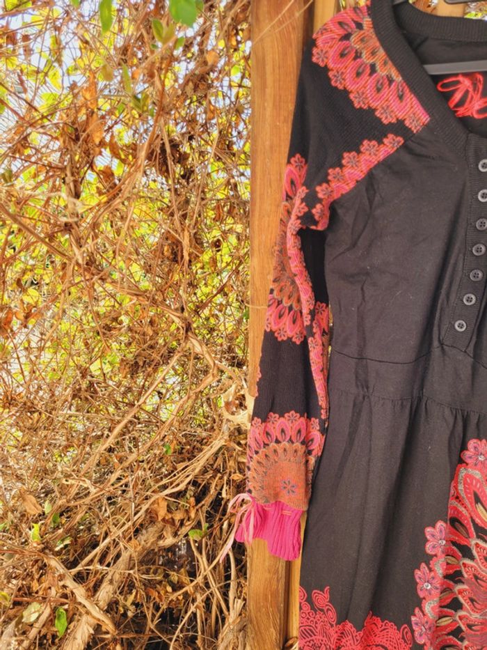 Superbe robe effet pull Desigual, Taille M (40), noite et rouge - photo numéro 3