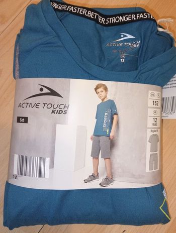 Tee shirt et short/ bermuda taille 12 ans 🎁 NEUF