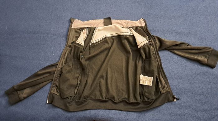 Veste de sport 4A NEUF - photo numéro 3