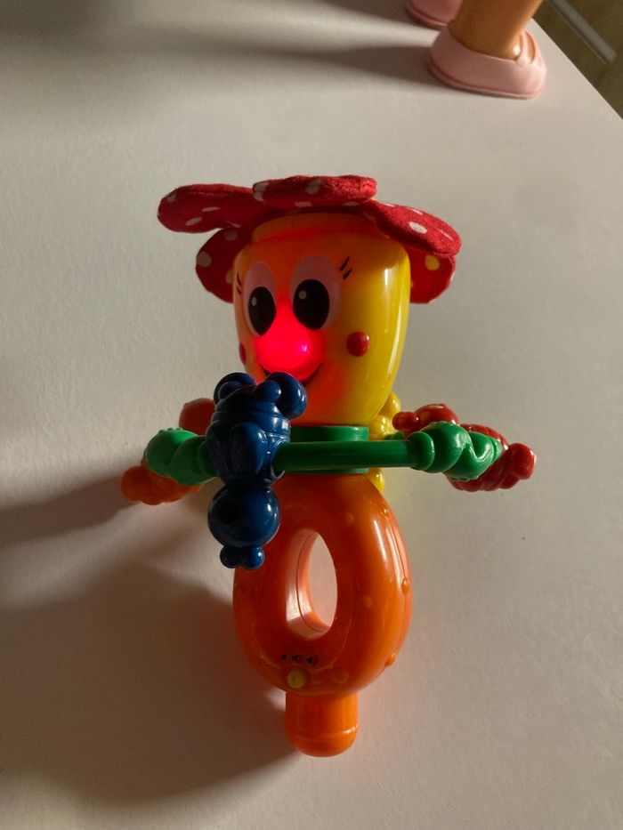 Hochet musical petite fleur Vtech - photo numéro 6