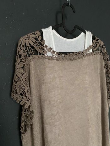 Haut 80% lin et son marcel Fabrication en Italie