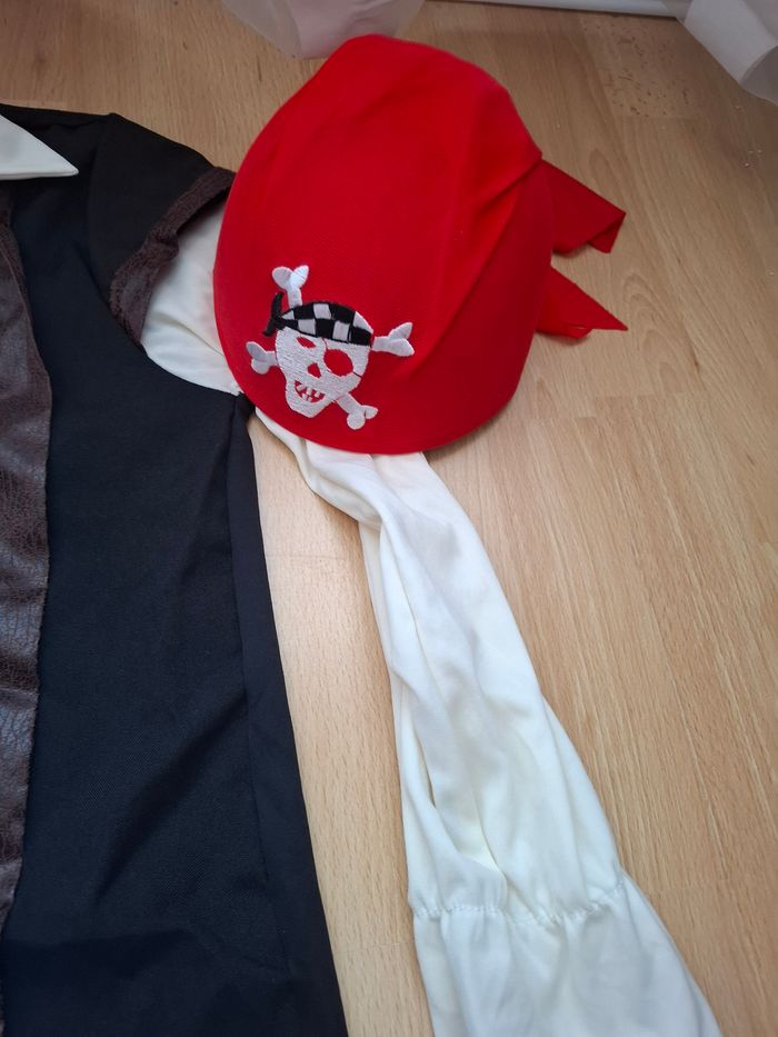 Deguisement pirate et accessoires - photo numéro 4