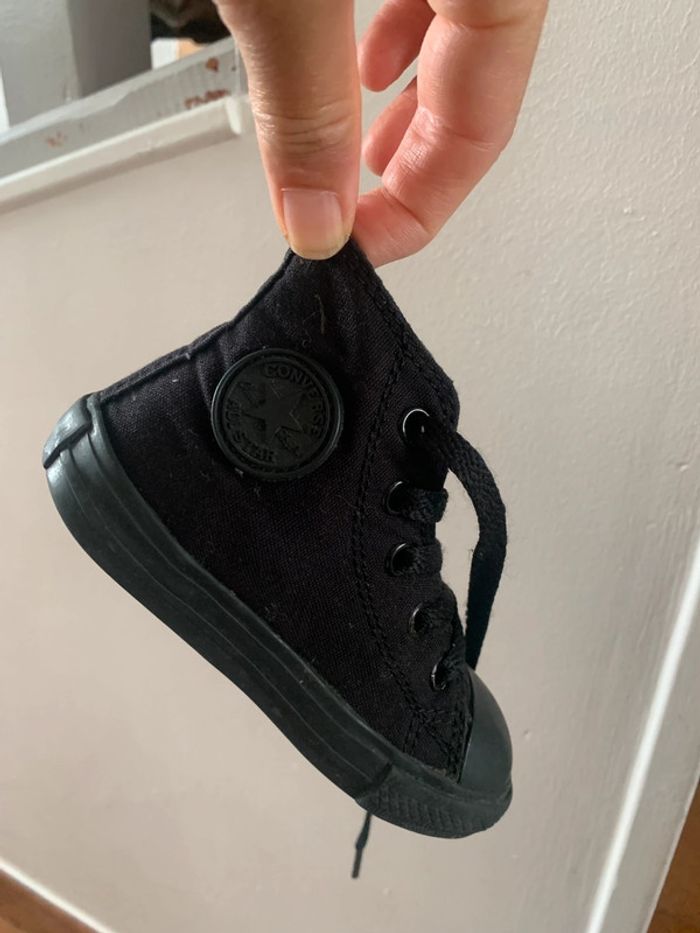 Baskets Converse Noir All Star en pointure 22 - photo numéro 6