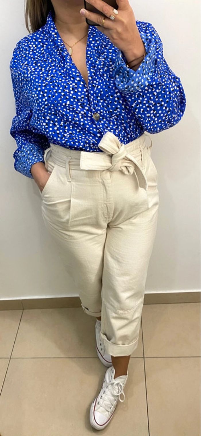 Jolie Blouse Imprimée Avec Des Boutons Taille 52 - photo numéro 7