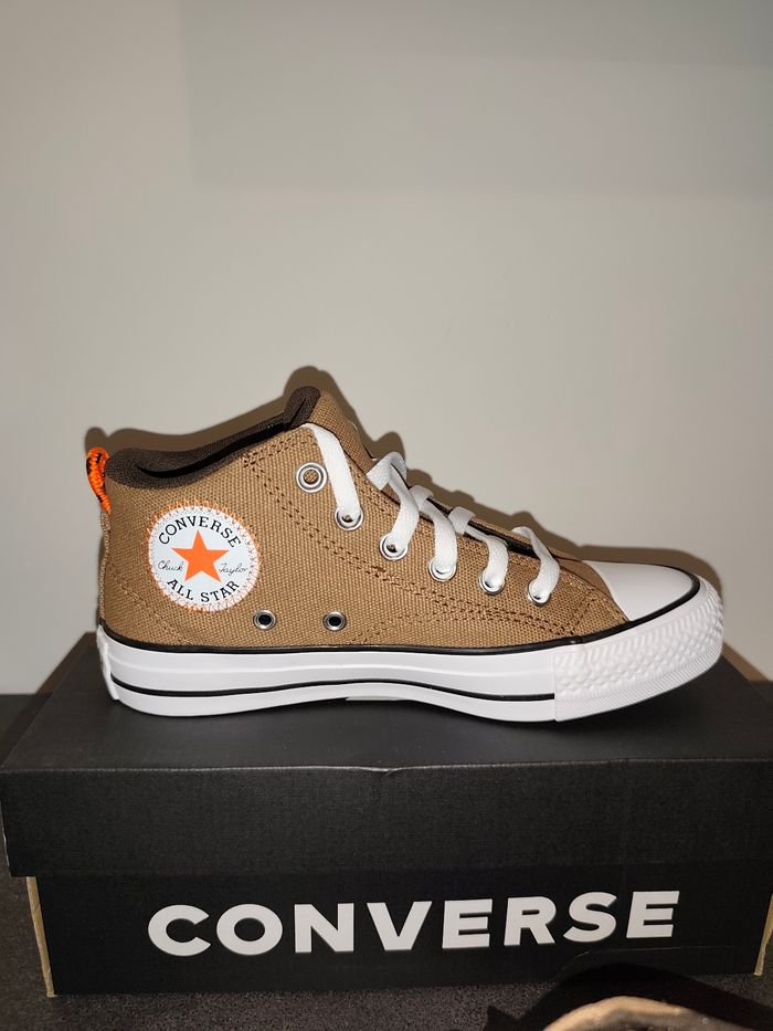 Converse neuve taille 37 - photo numéro 2