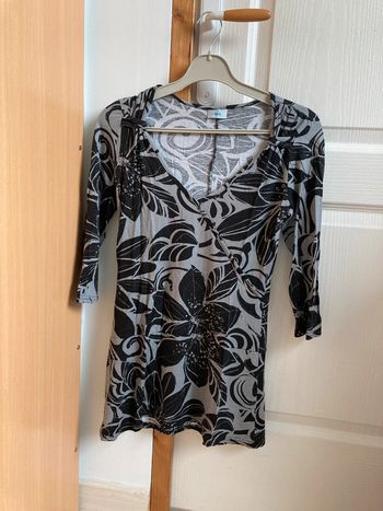 Tunique à motifs croisé décolleté V