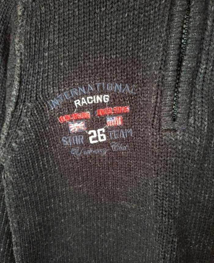 Pull noir 8 ans - photo numéro 3