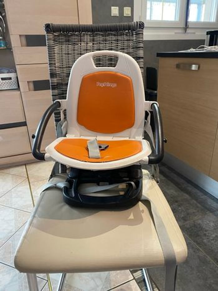 Réhausseur siège Bebe peg perego rialto chaise haute - photo numéro 4
