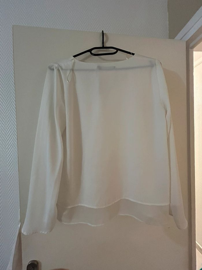 Blouse blanche - photo numéro 2